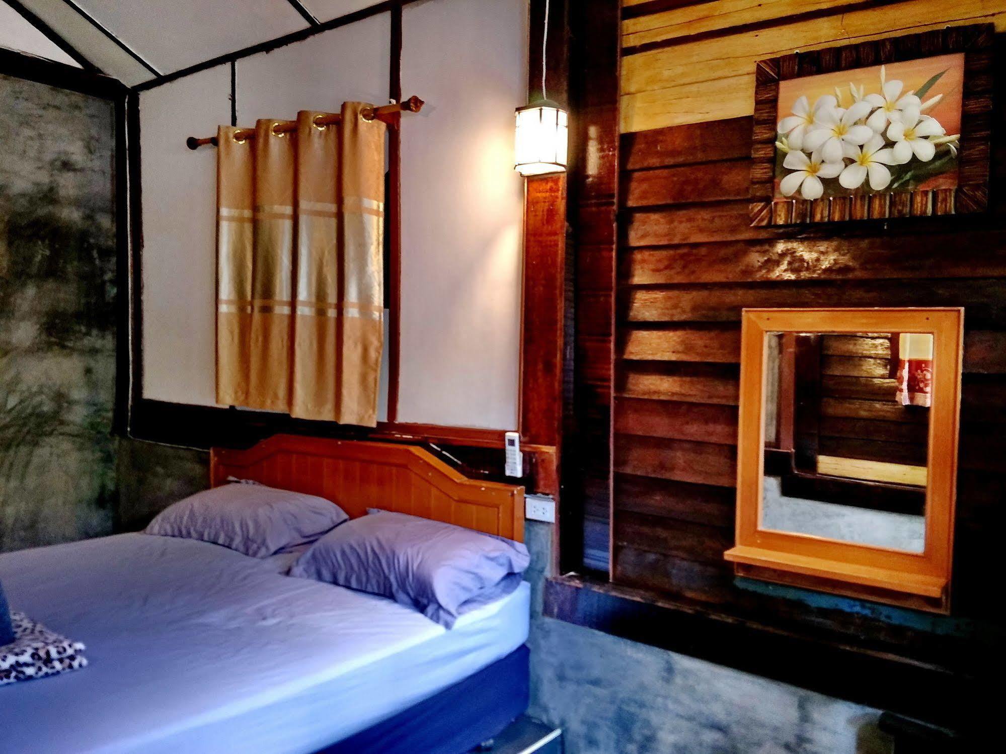 Tuk Tuk Guesthouse Ко-Чанг Екстер'єр фото